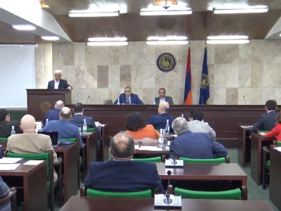 ԵՊՀ հոգաբարձուների խորհուրդը կողմ քվեարկեց «Ամերիկյան հետազոտությունների կենտրոն» ստեղծելուն