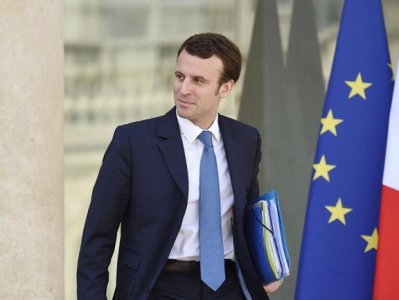 French President signs law allowing ratification of Armenia-EU deal