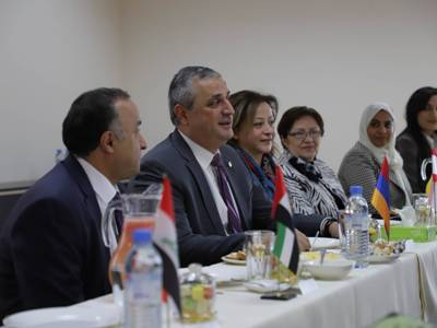 Deputy FM meets with diplomats of Middle East countries accredited to Armenia