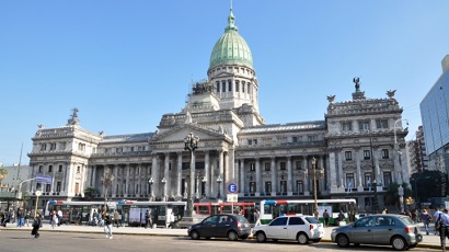 Argentina parliament freezes salaries of lawmakers