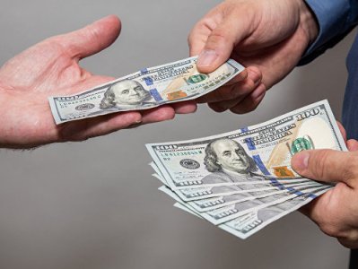 Ոստիկանները բռնել են կաշառք ստացած զինկոմիսարիատի աշխատակցի. նա ձերբակալվել է