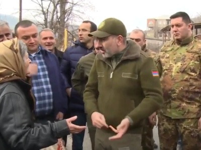 Armenia PM visits border village