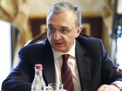 Armenian FM expresses condolences to families and friends of Ukrainian plane crash victims