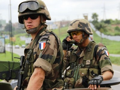 France not planning to pull servicemen out of Iraq yet