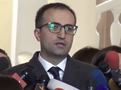 Այստեղ հեծանիվ հորինելու բան չեմ տեսնում. Թորոսյանը՝ պարգեւավճար ստանալու մասին