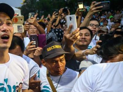 Thailand: Thousands turn to run against dictatorship