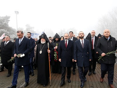Armenia mourns for victims of Baku pogroms