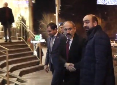 Armenia's Civil Contract Party board holding session, PM also attending