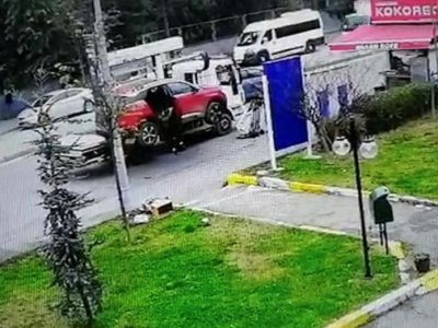 Թուրքիայում տարհանվող մեքենայի մեջից 85–ամյա կին է վայր ընկել