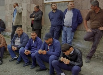Ջրային Կոմիտեի փոխնախագահը հանդիպել է բողոքող Էջմիածնի ՋՕ ընկերության լուծարված վարչական խորհրդի անդամների հետ