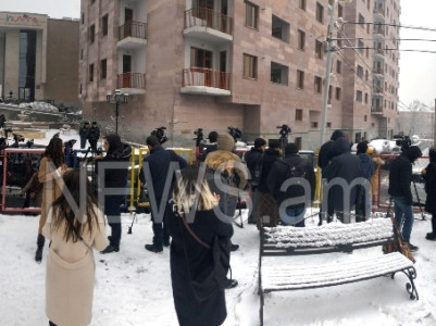 Armenia Constitutional Court President, ex-National Security Service head arrive at scene of Georgi Kutoyan's death