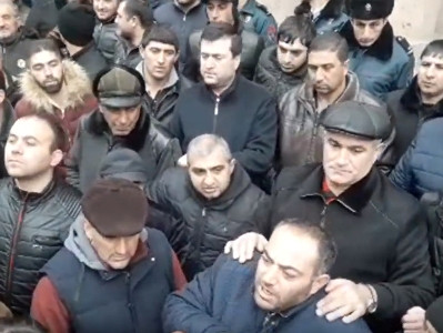 Ցուցարարները բացեցին Տիգրան Մեծի պողոտան. ակցիան դեռ շարունակվում է