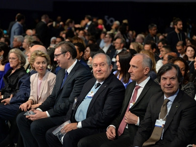 Armenia President attends official opening of World Economic Forum