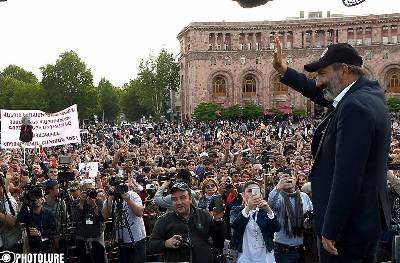 «Փաստ». «Թավշյա հեղափոխության» այցեքարտն արդեն ժամկետանց է, գործնական քայլեր են պետք