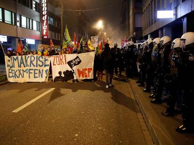 Clashes occur between Davos Forum opponents and police in Zurich
