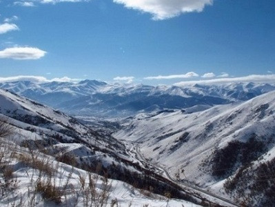 Գեղարքունիքում ՌԴ քաղաքացիներից կազմված արշավախումբն օգնություն է խնդրում. Փրկարարները մեկնել են թրթուրավոր ամենագնացով