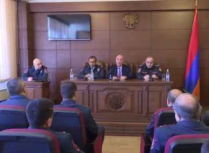 Armenian acting police chief introduces new head of Yerevan Police Department