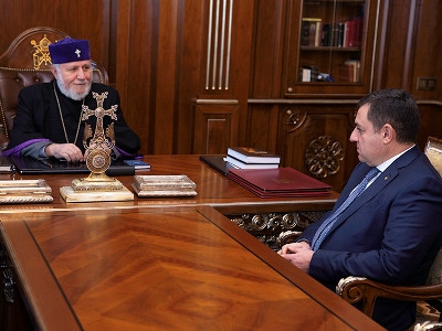 His Holiness Karekin II receives Armenia Supreme Judicial Council chairman