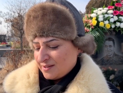 «Ես չեմ հիշում դեպք, որ տանը նշած լինի ծնունդը. հիմա ենք տանը նշում, առանց Արմենակի». Ուրֆանյանի մայր