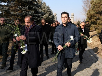 Armenia ex-President Kocharyan supporters are at Yerevan military pantheon