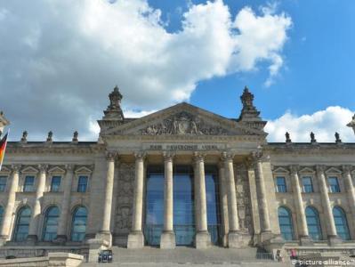 German MPs suspected of receiving money from Azerbaijan