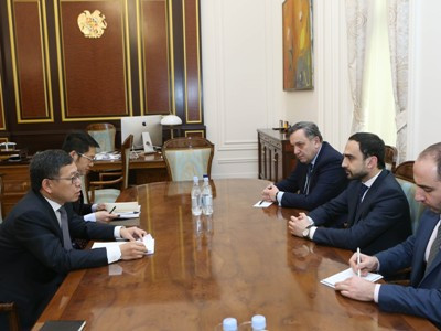 Ambassador: Chinese side expects situation over would coronavirus will improve in a week