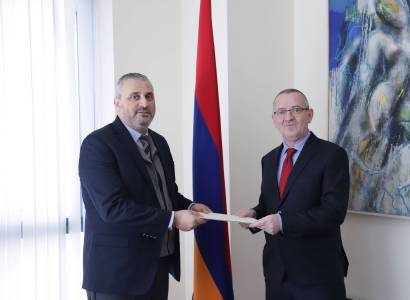 Slovenia's newly appointed Ambassador presents copies of Letters of Credence to Armenia Deputy FM