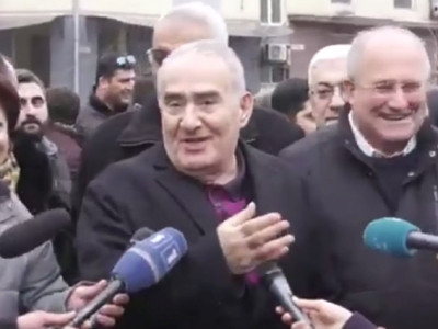 «Սրանից հետո իմ ձեռքում է, կբարեփոխեմ»․ Գալուստ Սահակյանը հեգնեց լրագրողին