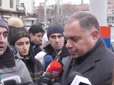 Տղայական խնդիր չէ, հետքայլ պետք է անեն․ Հովհաննես Սահակյան