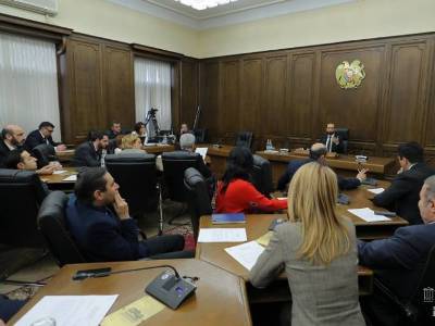 «Հրապարակ». «Պատերազմ» միջազգային կառույցների՞ն. «Իմ քայլում» շփոթված ու այլայլված են եղել