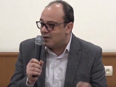 «Մենք գործ ունենք տգիտության կամ ծրագրավորված դավադրության հետ». Կարեն Բեքարյանը Արցախի բանակցությունների մասին