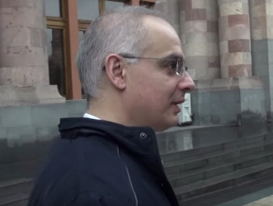 Why did Armenian National Congress political party vice-president visit government? (PHOTO)