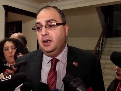Armenian parliamentary committee chair on MPs applying to Constitutional Court for referendum issue