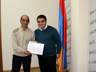 Մանկատան եւս 30 շրջանավարտ բնակարանի գնման վկայագիր ստացավ. նախարարություն