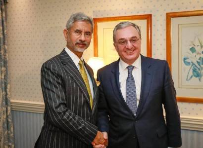 Armenia, India FMs discuss urgent international, regional issues