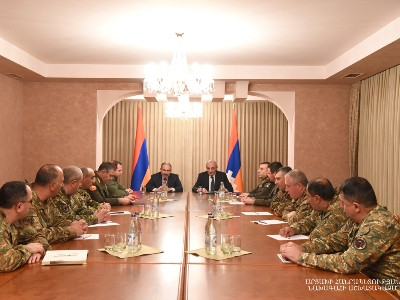 Armenian PM, Artsakh President discuss military cooperation