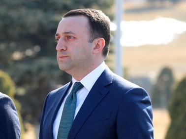 Georgia defense minister visits Armenian Genocide Memorial in Yerevan