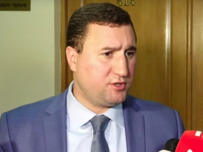 «Վերջերս մի զինծառայողի մոտ 4 հեռախոս էր հայտնաբերվել. ծնողներն են երեւի տվել». Գաբրիել Բալայան