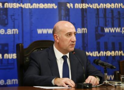 Armenia Chief of Police holds consultation on forthcoming constitutional referendum