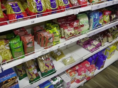 «Նախկինում 1–2 կիլո էին տանում, հիմա 5–10 կիլո». խանութի աշխատողը՝ մարդկանց խուճապահար առեւտրի մասին