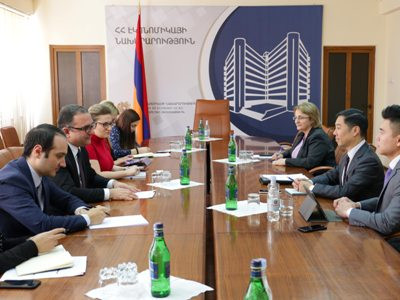 Տիգրան Խաչատրյանը «Մուդիզի» փորձագետների հետ քննարկել է տնտեսության մրցունակության բարձրացման հարցերը