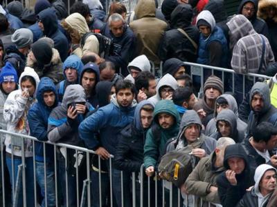 EU urges Turkey not to encourage further movement of refugees and migrants to EU borders