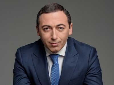 Ինչ-որ անձի, պետական այլ կառույցի դեմ դեմարշ անելով դու ուղղակի չես կարող աշխատել. Աբովյանի քաղաքապետը՝ մարզպետի մասին