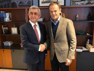 Serzh Sargsyan meets with European People's Party President in Brussels