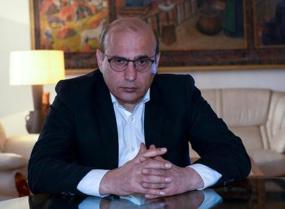 Ներկայիս իշխանությունն օգտագործում է պարզ սլենգային լեզու եւ բռնության ցուցադրական ակտեր կազմակերպում. քաղաքագետ