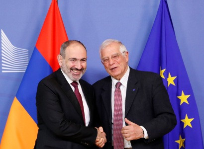 Armenia PM meets with Josep Borrell in Brussels
