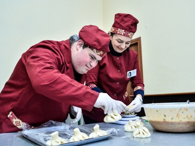«Դարձիր օրինակ»․ կինը ընտանիքի կարիքների համար սկսել է պատրաստել կիսաֆաբրիկատներ եւ դարձել մարզում առաջատար. ՄԻՊ