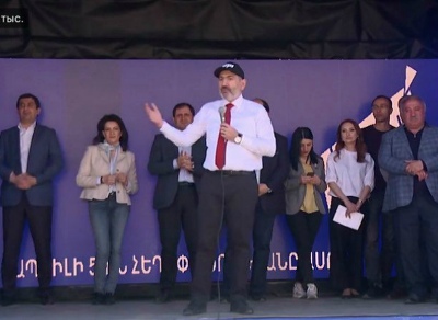 «Փաստ». Նիկոլ Փաշինյանը լիարժեք երջանկության մեջ է. «Ոչ»-ի կողմնակիցների մասին խոսում է հեգնանքով
