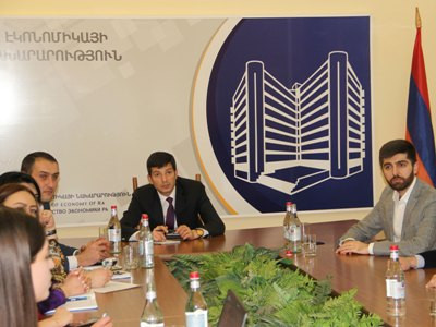 Էկոնոմնախում ամփոփվել են փոքր եւ միջին «խելացի» անասնաշենքերի ծրագրի դասընթացների արդյունքները