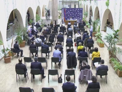 Հայկ Մարությանը խոսեց արտակարգ դրությունից. ավագանու անդամները ծափահարեցին բուժաշխատողներին